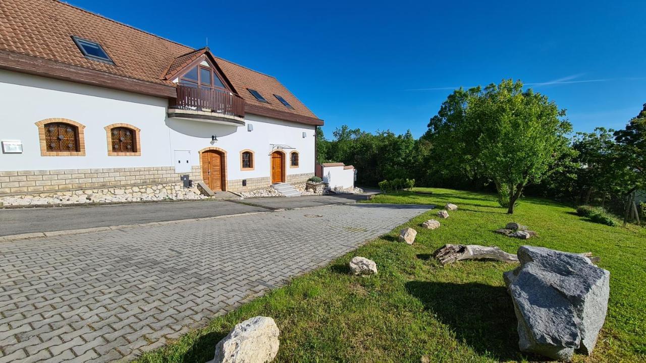 Apartmany Turold Mikulov Exterior photo