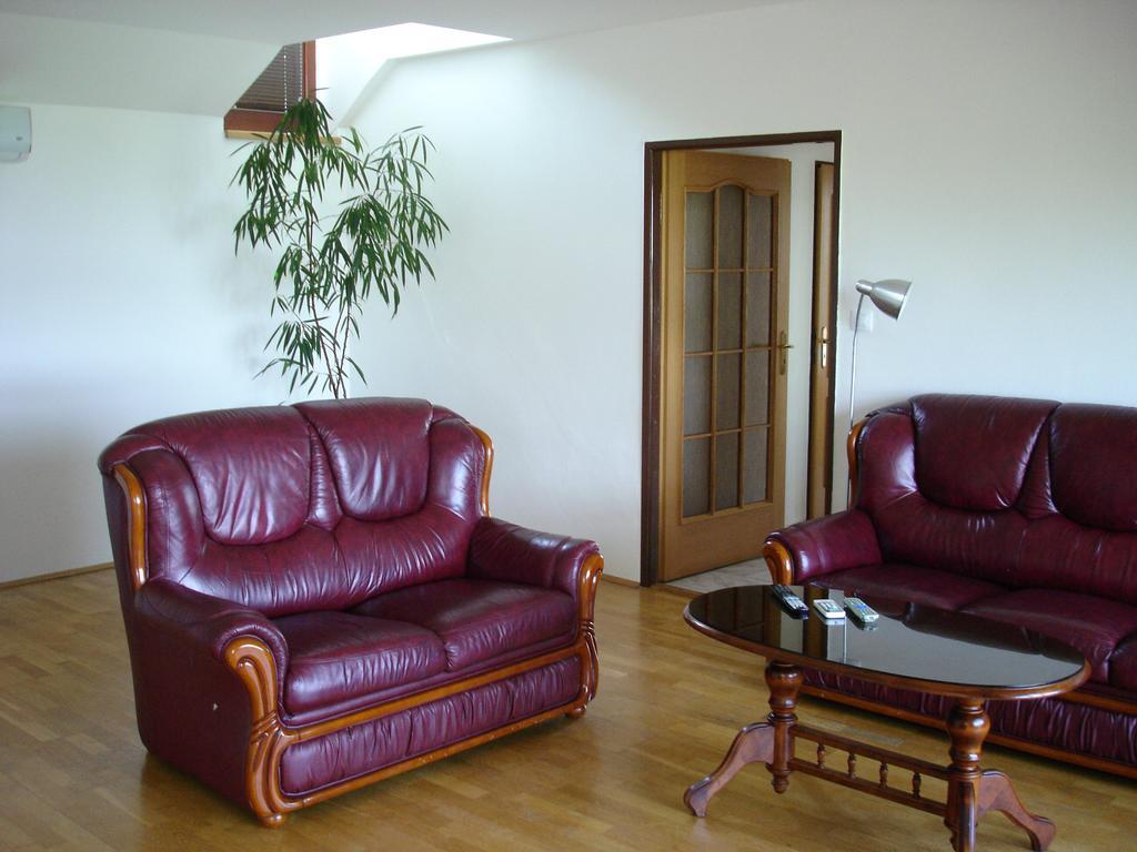Apartmany Turold Mikulov Exterior photo